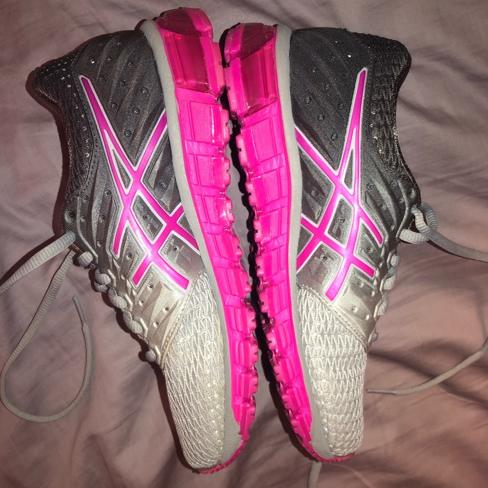 ASICS women’s size 6 1/2